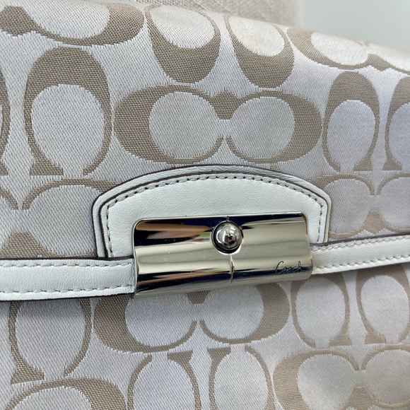 Coach Handbags - Y2K COACH IVORY BEIGE CROSSBODY BACK🤍🤍🤍